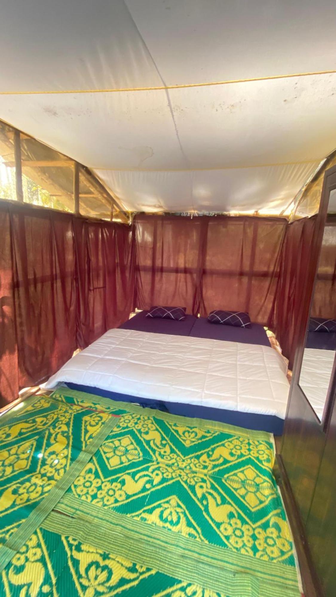Lotus Jewel Forest Camping สุลต่านบาเทรี ภายนอก รูปภาพ