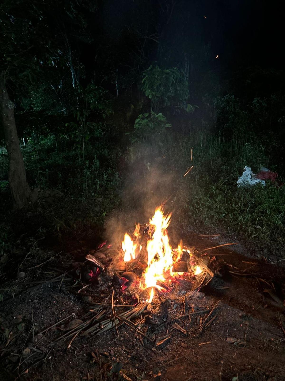 Lotus Jewel Forest Camping สุลต่านบาเทรี ภายนอก รูปภาพ